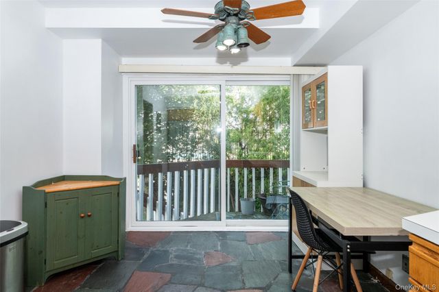 18 Windward Lane 17, Bronx, NY 10464