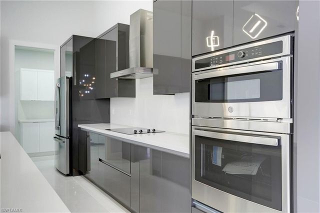 243 SW 24th PL, Cape Coral, FL 33991