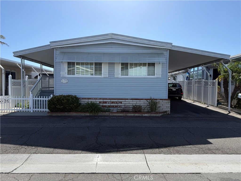 20701 Beach 103, Huntington Beach, CA 92648