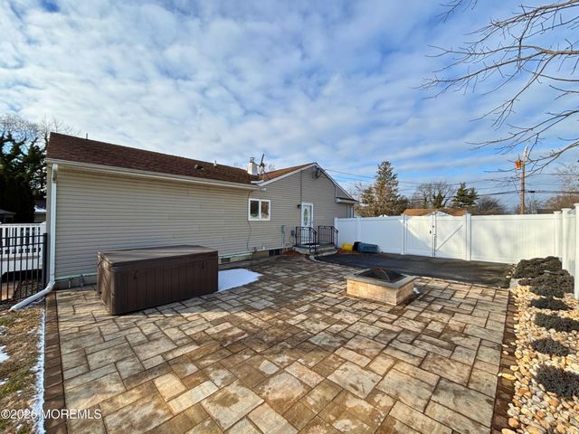 16 Maryland Avenue, West Long Branch, NJ 07764