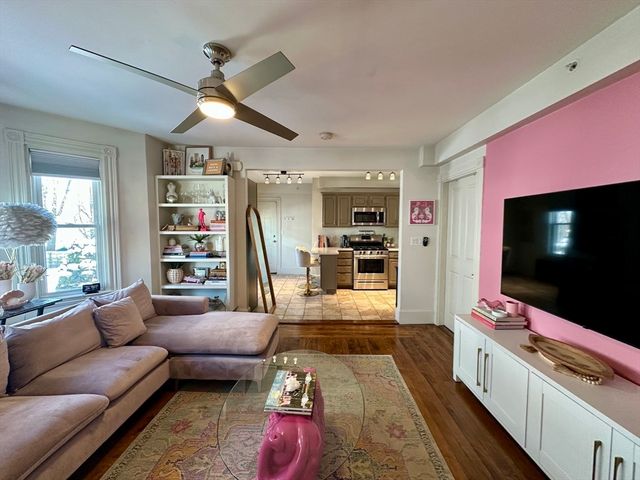 15 Bearse Ave 2, Boston, MA 02124