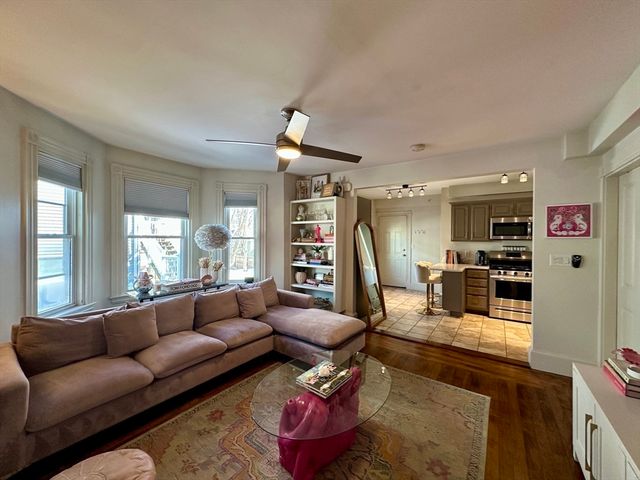 15 Bearse Ave 2, Boston, MA 02124