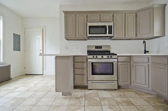 15 Bearse Ave 2, Boston, MA 02124