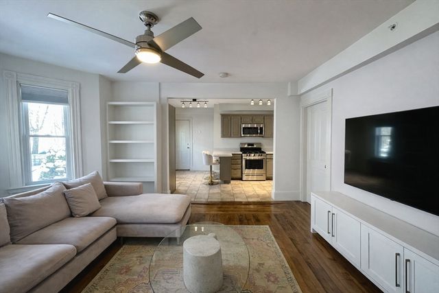 15 Bearse Ave 2, Boston, MA 02124