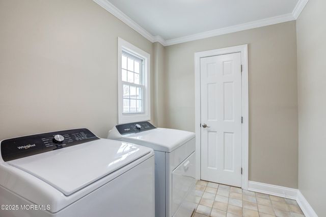 119 East Road, Belford, NJ 07718