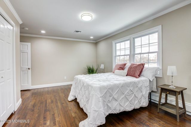 119 East Road, Belford, NJ 07718