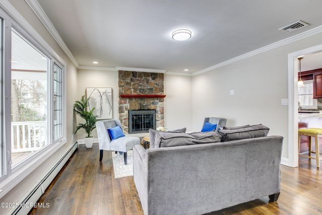 119 East Road, Belford, NJ 07718