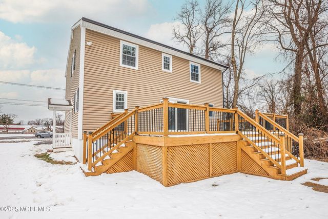 119 East Road, Belford, NJ 07718