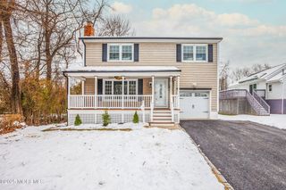 119 East Road, Belford, NJ 07718