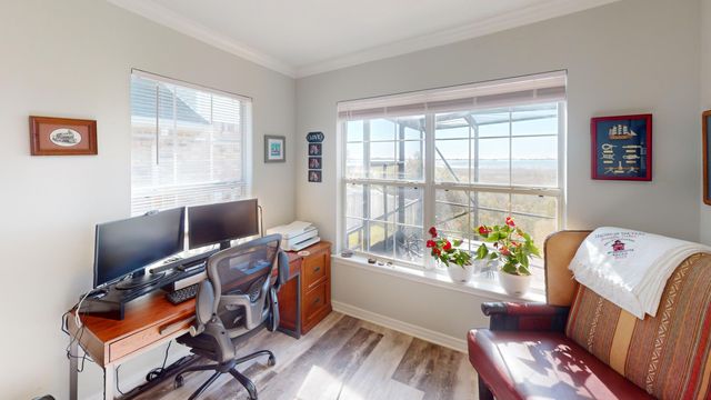 732 Saltair Lane, Mary Esther, FL 32569