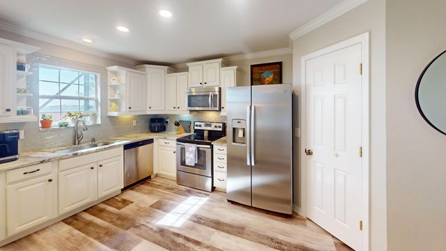 732 Saltair Lane, Mary Esther, FL 32569