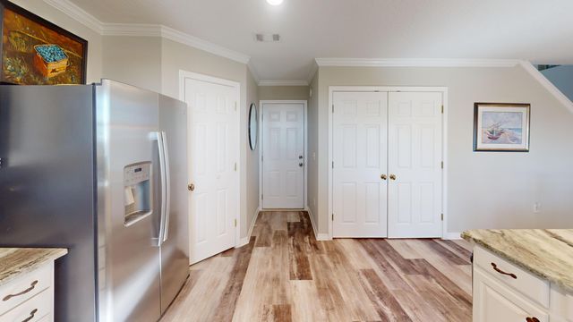 732 Saltair Lane, Mary Esther, FL 32569