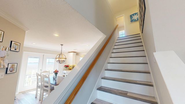 732 Saltair Lane, Mary Esther, FL 32569