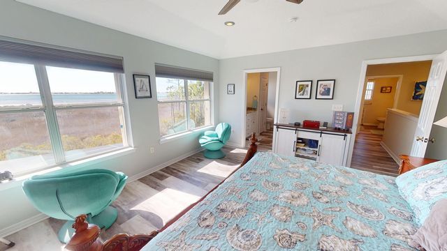 732 Saltair Lane, Mary Esther, FL 32569