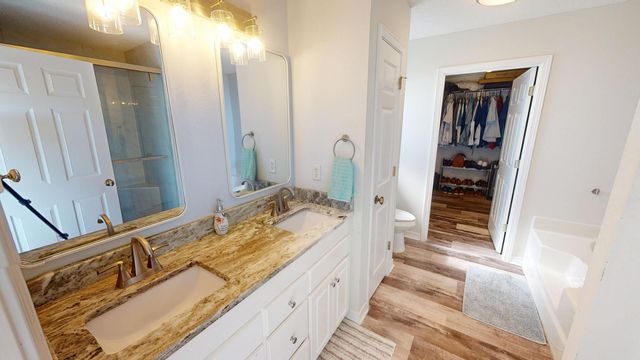 732 Saltair Lane, Mary Esther, FL 32569