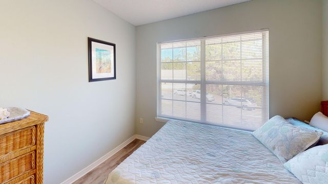 732 Saltair Lane, Mary Esther, FL 32569