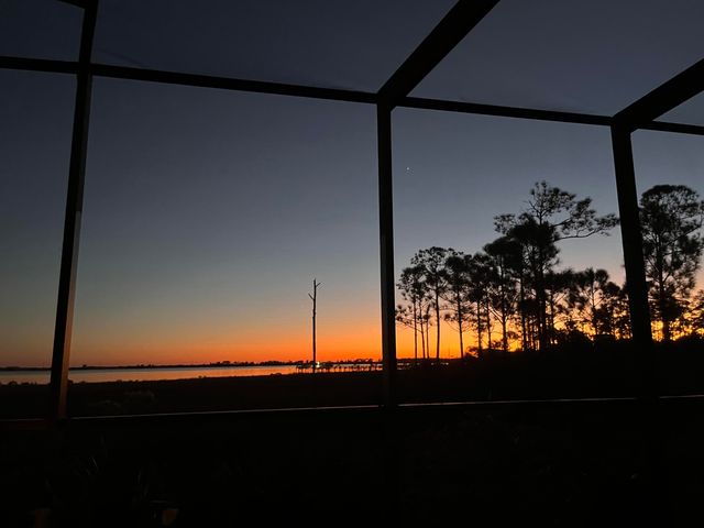 732 Saltair Lane, Mary Esther, FL 32569