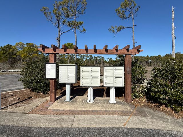 732 Saltair Lane, Mary Esther, FL 32569