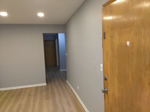 5452 N Central Avenue 1, Chicago, IL 60630