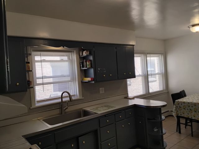 5452 N Central Avenue 1, Chicago, IL 60630