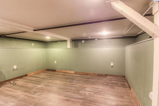 1921 Olmstead Rd, Grandview, WA 98930