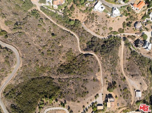 2826 Coralglen Drive, Malibu, CA 90265