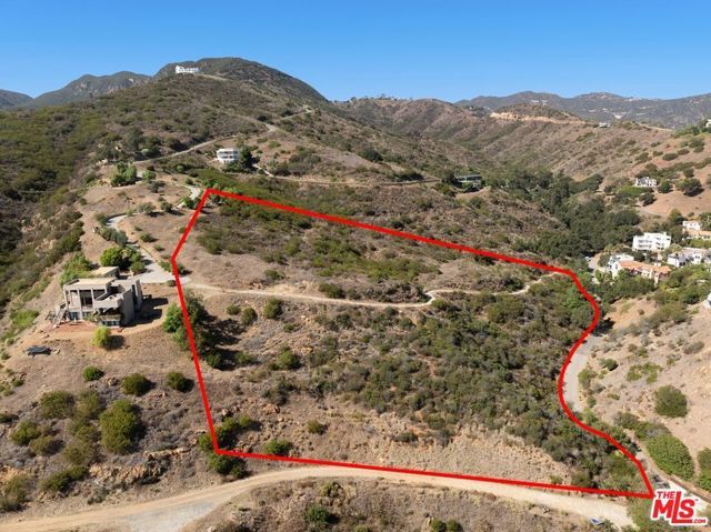 2826 Coralglen Drive, Malibu, CA 90265