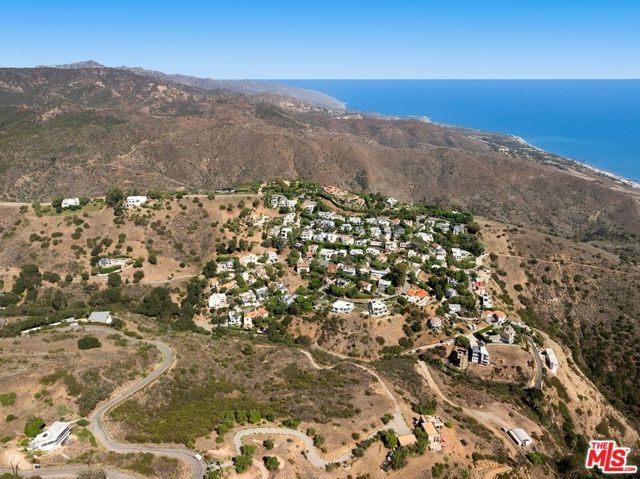 2826 Coralglen Drive, Malibu, CA 90265