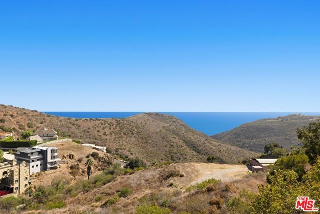 2826 Coralglen Drive, Malibu, CA 90265