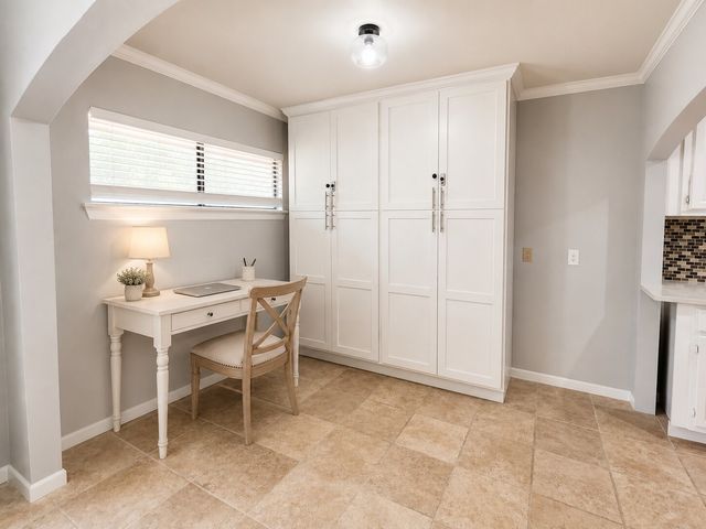 830 Blackburn Street, Grand Prairie, TX 75050