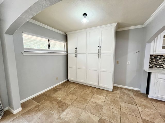 830 Blackburn Street, Grand Prairie, TX 75050