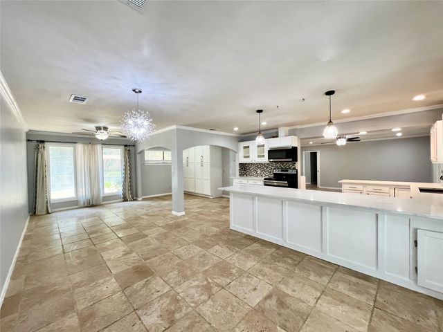 830 Blackburn Street, Grand Prairie, TX 75050
