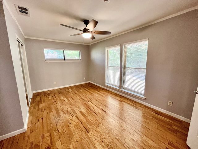830 Blackburn Street, Grand Prairie, TX 75050