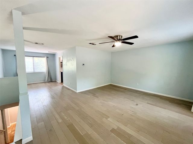 830 Blackburn Street, Grand Prairie, TX 75050