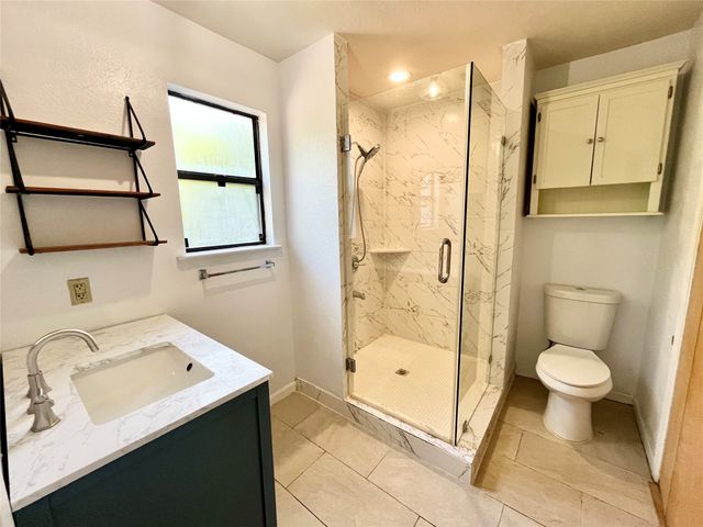 830 Blackburn Street, Grand Prairie, TX 75050