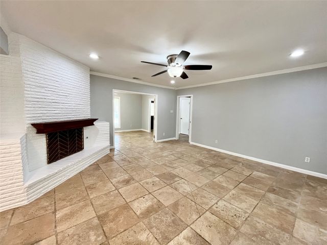 830 Blackburn Street, Grand Prairie, TX 75050