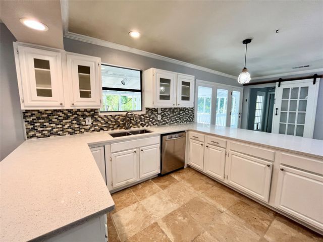 830 Blackburn Street, Grand Prairie, TX 75050