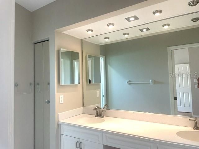 718 BRIGHTSIDE CRESCENT DRIVE 10, Venice, FL 34293