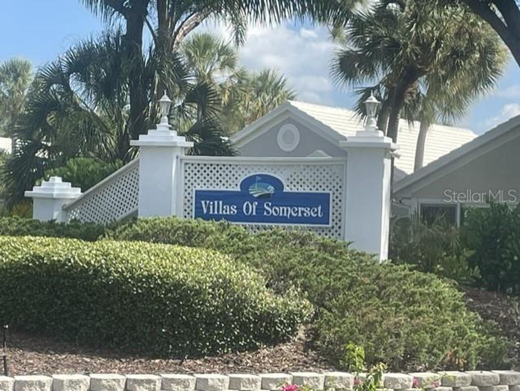 718 BRIGHTSIDE CRESCENT DRIVE 10, Venice, FL 34293