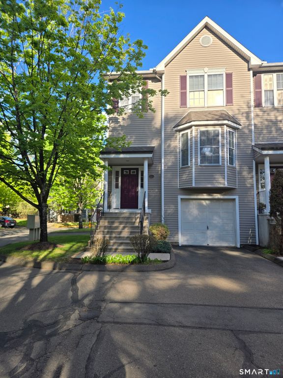 157 Leeder Hill Drive 206, Hamden, CT 06517