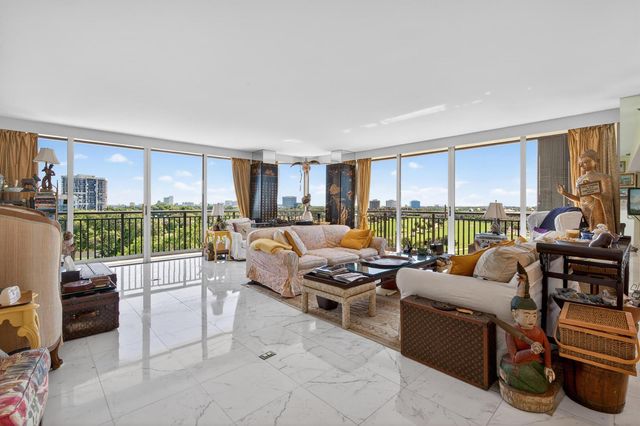 2427 Presidential Way 803, West Palm Beach, FL 33401