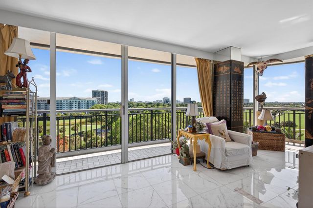 2427 Presidential Way 803, West Palm Beach, FL 33401