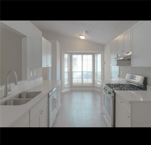 1350 Birdsong Lane, Hampton, GA 30228