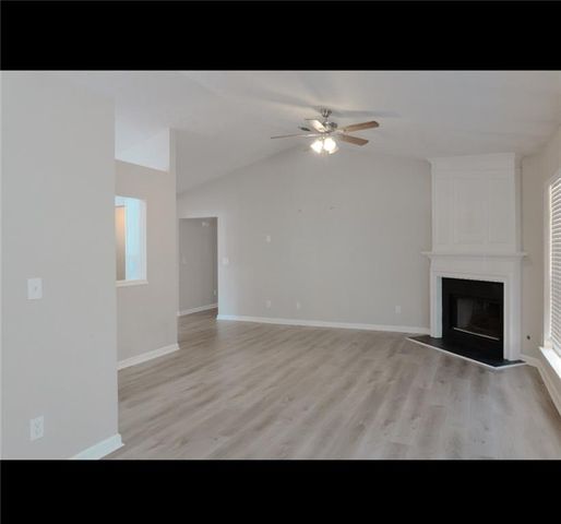 1350 Birdsong Lane, Hampton, GA 30228