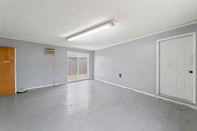 4226 W Memory Ln, Wichita, KS 67212