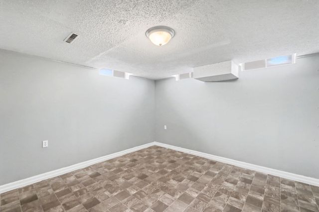 4226 W Memory Ln, Wichita, KS 67212