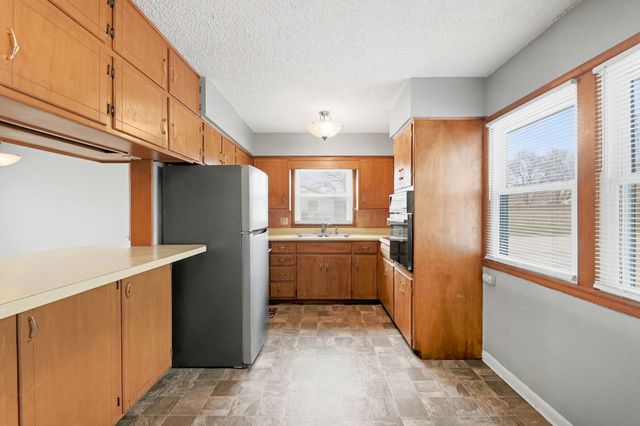 4226 W Memory Ln, Wichita, KS 67212