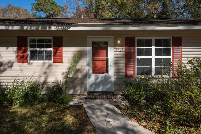 1737 Bozo Lane, Johns Island, SC 29455