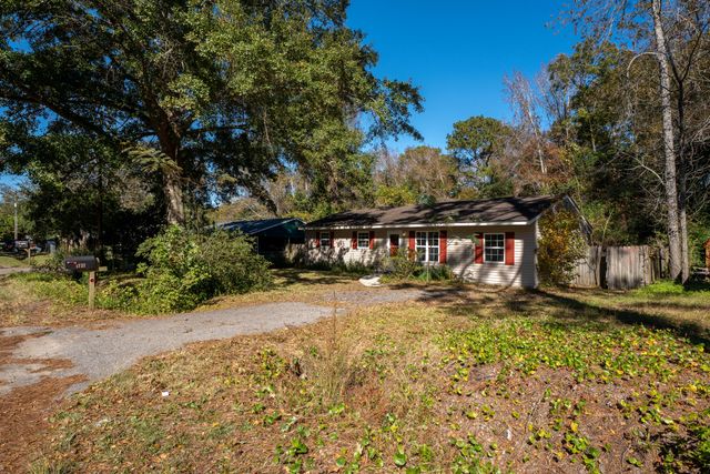 1737 Bozo Lane, Johns Island, SC 29455