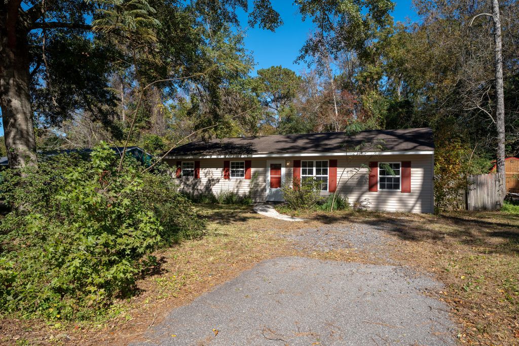 1737 Bozo Lane, Johns Island, SC 29455